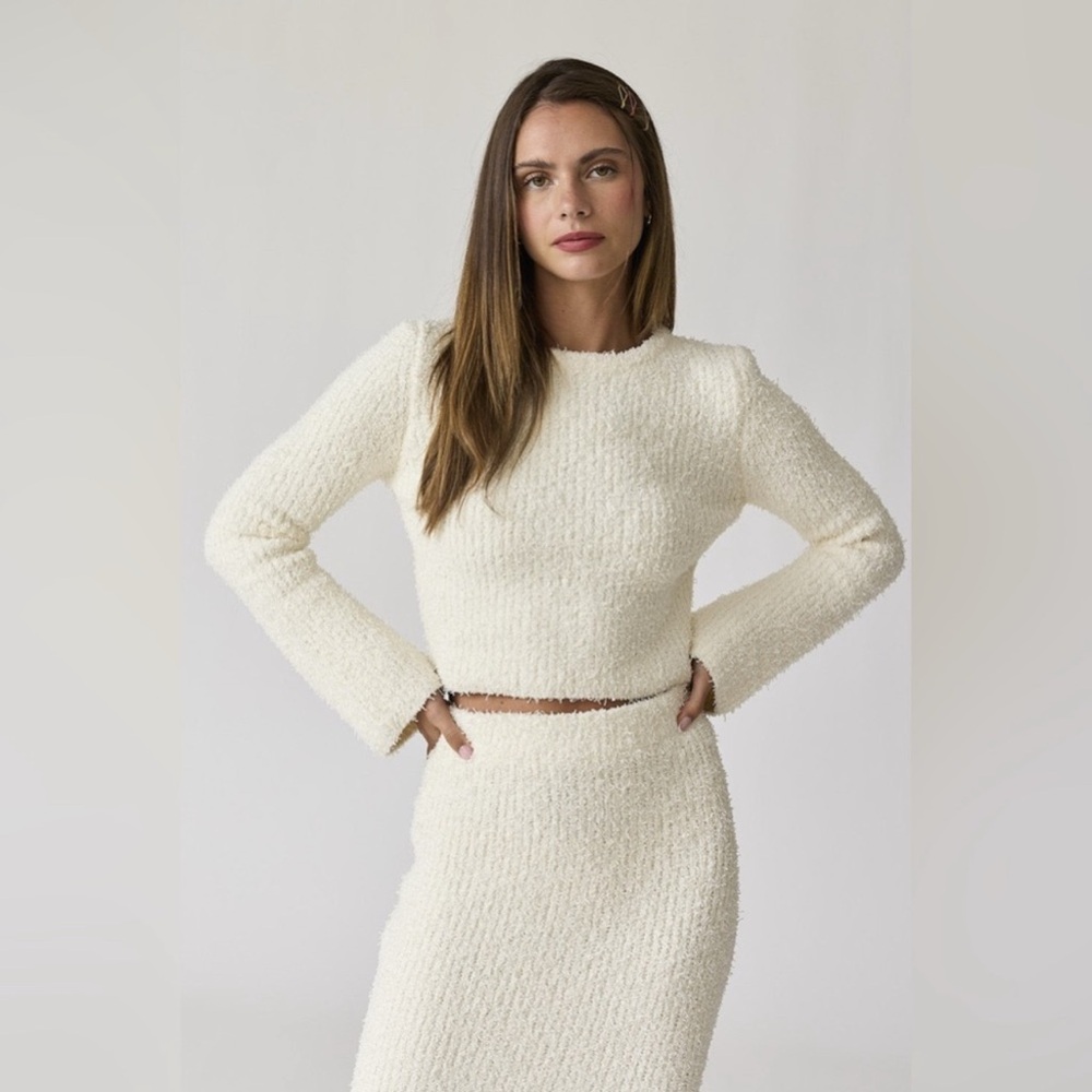Aria Super Soft Beautiful Sweater Skirt Set